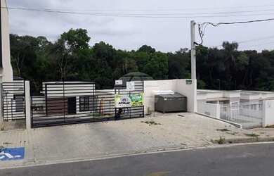 Imagem: A casa possui 3 Dormitórios, 1 Vaga na garagem, 50m² de Área