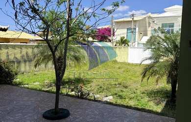 Imagem: A casa possui 2 Dormitórios, 1 Banheiro, 4 Vagas na garagem