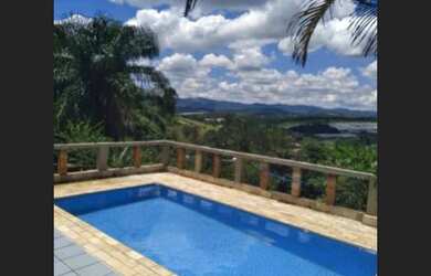 Imagem: A chácara está localizado em Atibaia, SP à venda por R$420.000