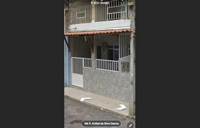 Imagem: A casa possui 3 Dormitórios, 2 Banheiros, 95m² de Área, Direto