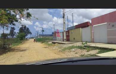 Imagem: O terreno à venda possui e está localizado em Palestina