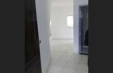 Imagem: A casa possui 2 Dormitórios, 1 Banheiro, 100m² de Área e