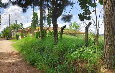 Imagem: O terreno está localizado em Atibaia, SP à venda por R$700.000