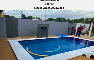 Imagem: A casa possui 3 Dormitórios, 1 Suíte, 2 Banheiros, 4 Vagas