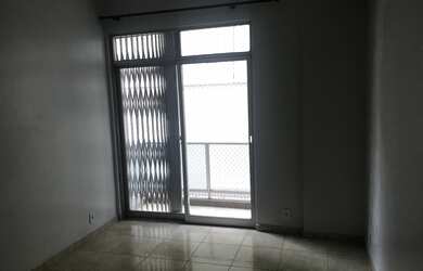 Imagem 12: Tijuca rua Garibaldi Oportunidade 2 Qts garagem