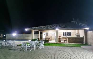 Imagem: A casa em condomínio possui 4 Dormitórios, 3 Suítes, 1 Banheiro