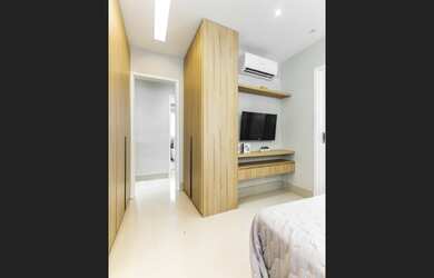 Imagem: A casa em condomínio possui 3 Dormitórios, 2 Suítes, 1 Banheiro