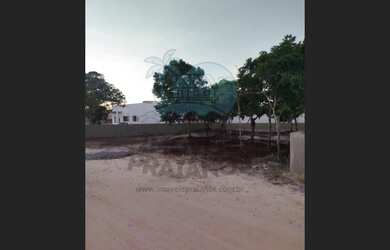 Imagem: O terreno possui 600m² de Área e está localizado em Prado