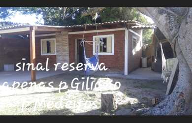 Imagem: A casa possui 2 Dormitórios, 1 Banheiro, Acomodam 6 pessoas