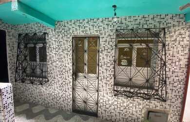 Imagem: A casa possui 2 Dormitórios, 1 Banheiro, 38m² de Área e Direto