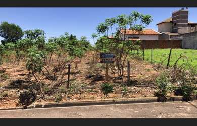 Imagem: O terreno possui 229m² de Área e está localizado em Osvaldo