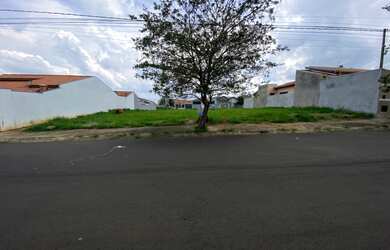 Imagem: O terreno está localizado em Cerquilho, SP à venda por R$175.000