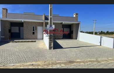 Imagem: A casa possui 2 Dormitórios, 1 Suíte, 2 Banheiros, 150m²