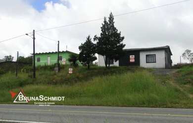 Imagem: O terreno possui 5 Dormitórios, 5 Banheiros, Acomodam 10 pessoas