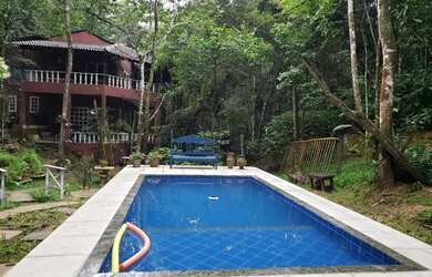 Imagem: A chácara possui 5 Dormitórios, 2 Banheiros, Acomodam 25 pessoas