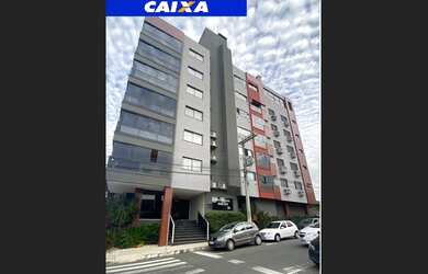 Imagem: O apartamento possui 3 Dormitórios, 1 Suíte, 1 Banheiro, Acomodam