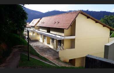 Imagem: O apartamento possui 2 Dormitórios, 1 Suíte, 2 Banheiros