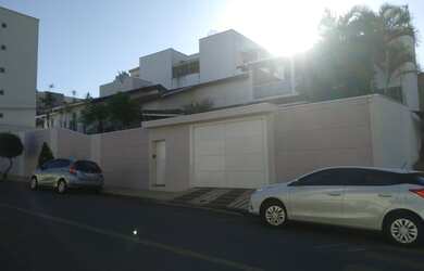 Imagem 1: Casa Alto Padrão. 253m² de Área Privada, 2 Vagas na garageme3 Dormitórios