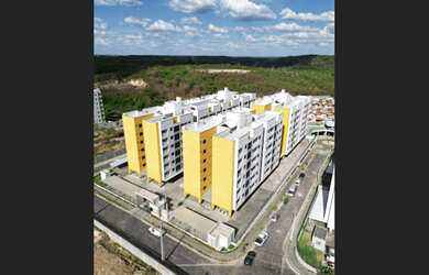 Imagem: O apartamento possui 3 Dormitórios, 1 Suíte, 1 Banheiro, 2