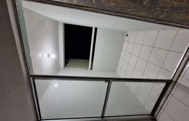 Imagem: O apartamento possui 2 Dormitórios, 1 Banheiro, Acomodam 4