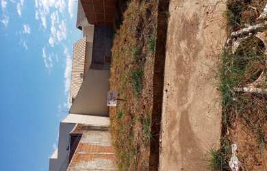 Imagem: O terreno possui 200m² de Área e está localizado em São