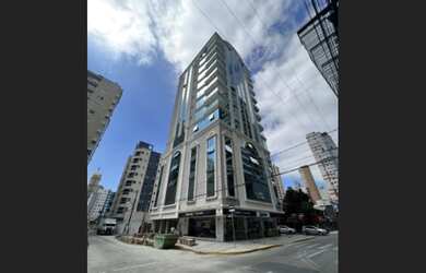 Imagem: O apartamento possui 3 Dormitórios, 3 Suítes, 4 Banheiros