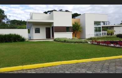 Imagem: O terreno possui 3 Dormitórios, 1 Suíte, 1 Banheiro, Acomodam