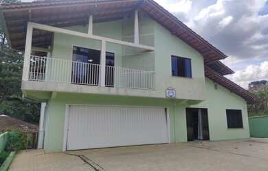 Imagem: O apartamento possui 2 Dormitórios, 1 Suíte, 3 Banheiros