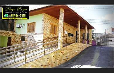 Imagem: O apartamento possui 2 Dormitórios, 1 Banheiro, Acomodam 4