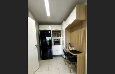 Imagem: O apartamento possui 3 Dormitórios, 3 Suítes, 5 Banheiros