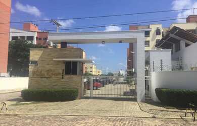 Imagem: O apartamento possui 2 Dormitórios, 1 Suíte, 1 Banheiro, 1