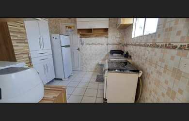 Imagem: O apartamento possui 2 Dormitórios, 1 Suíte, 2 Banheiros