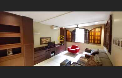 Imagem 11: Casa em Fradinhos. 447m² de Área Privada, 4 Vagas na garageme3 Dormitórios