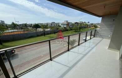 Imagem: A casa em condomínio possui 6 Dormitórios, 1 Suíte, 6 Banheiros