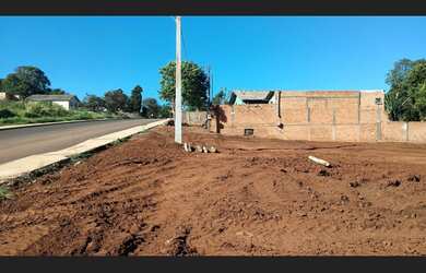 Imagem: O terreno possui 476m² de Área e está localizado em Londrina