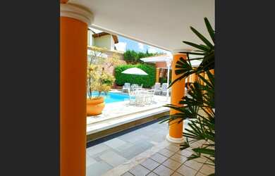 Imagem: O apartamento possui 3 Dormitórios, 1 Suíte, 4 Banheiros