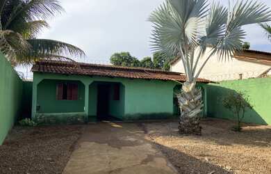 Imagem: A casa possui 2 Dormitórios, 1 Banheiro, 1 Vaga na garagem