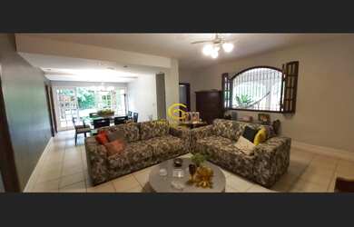 Imagem 3: Casa em Fradinhos. 447m² de Área Privada, 4 Vagas na garageme3 Dormitórios