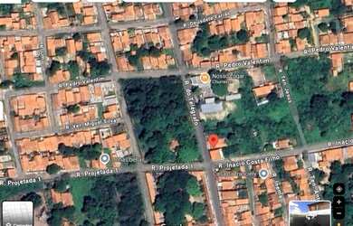 Imagem: O terreno possui 5.400m² de Área e está localizado em Teresina