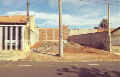 Imagem: O terreno possui 200m² de Área e está localizado em Jardim