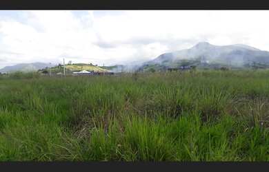 Imagem: O terreno possui 4.502m² de Área e está localizado em Sampaio