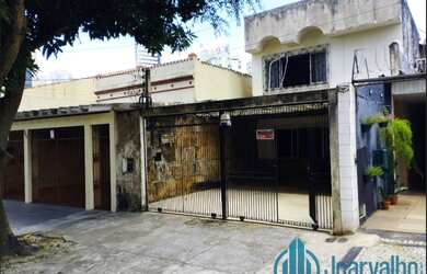 Imagem: O apartamento possui 7 Dormitórios, 2 Suítes, 5 Banheiros