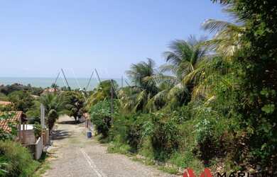 Imagem: O terreno possui 1.400m² de Área Privada e está localizado