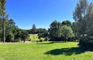 Imagem: A chácara possui 7.000m² de Área, Imóvel novo e está localizado