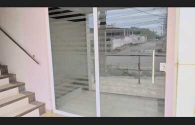 Imagem: A loja possui 40m² de Área Privada e está localizado em