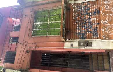 Imagem: A casa possui 5 Dormitórios, 2 Suítes, 3 Banheiros, 2 Vagas