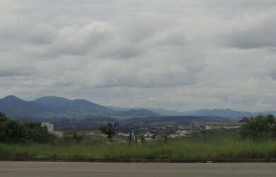 Imagem: O terreno possui 600m² de Área e está localizado em Jardim