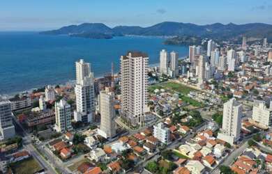 Imagem: O apartamento possui 3 Dormitórios, 3 Suítes, 4 Banheiros