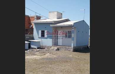 Imagem: A casa possui 2 Dormitórios, 1 Banheiro, 312m² de Área, 48m²