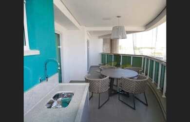 Imagem: O apartamento possui 3 Suítes, 5 Banheiros, Acomodam 5 pessoas